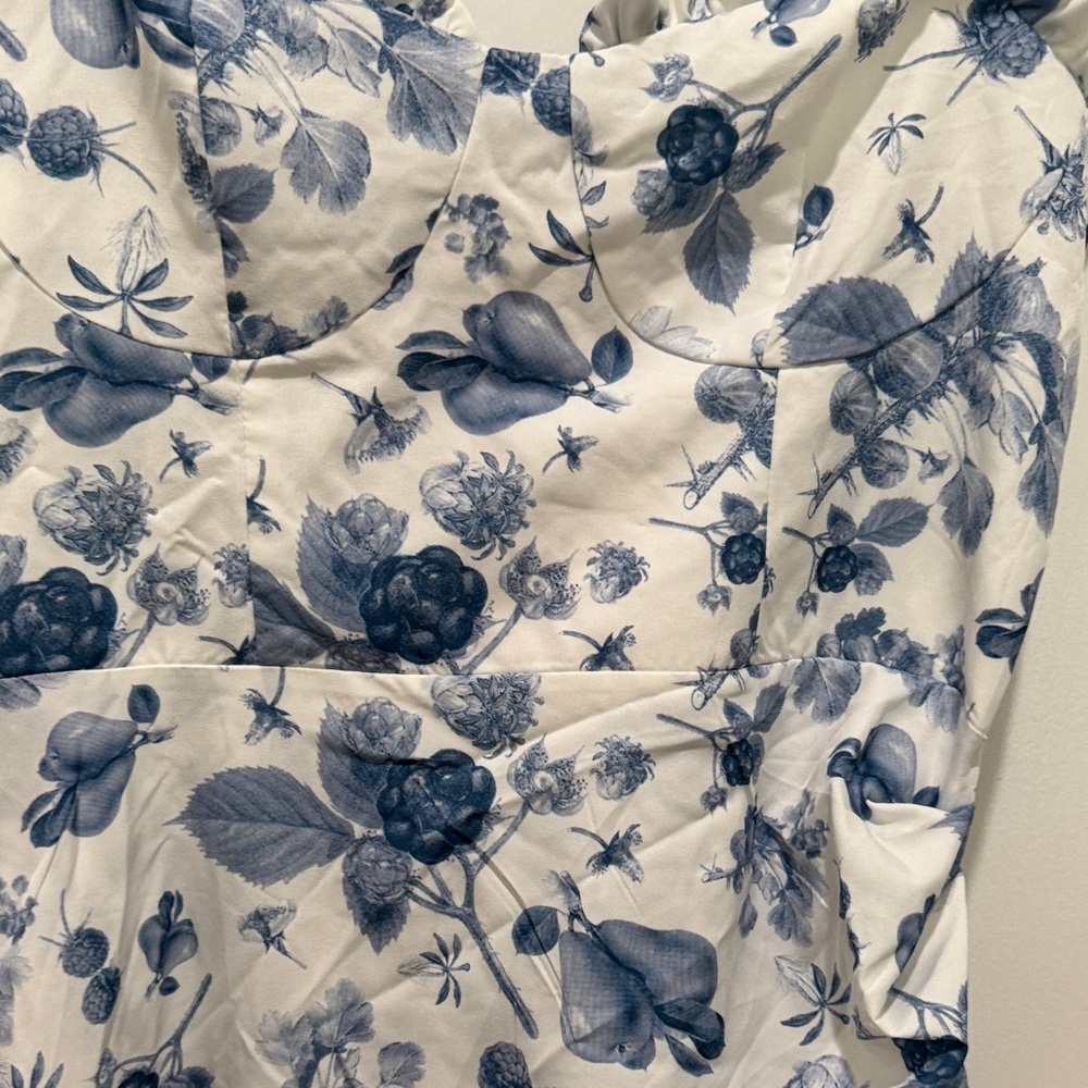 Cider Blue and White Floral Maxi Dress - Picture 4 of 8